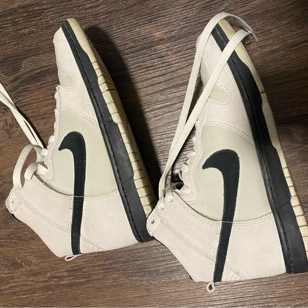 Nike Dunk High size 8.5 womens 7 mens